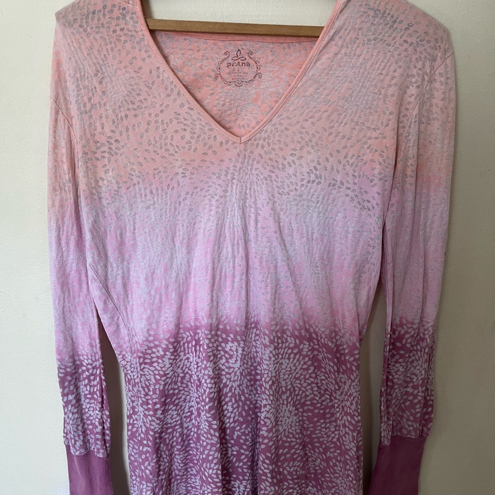 Prana long sleeved T with hood